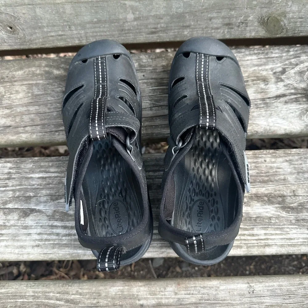 Crocs Yukon Fisherman Sandals Men's Size 8 Black LiteRide Water Shoes Gorpcore